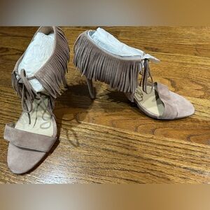 Ann Taylor Light Tan Leather Heels